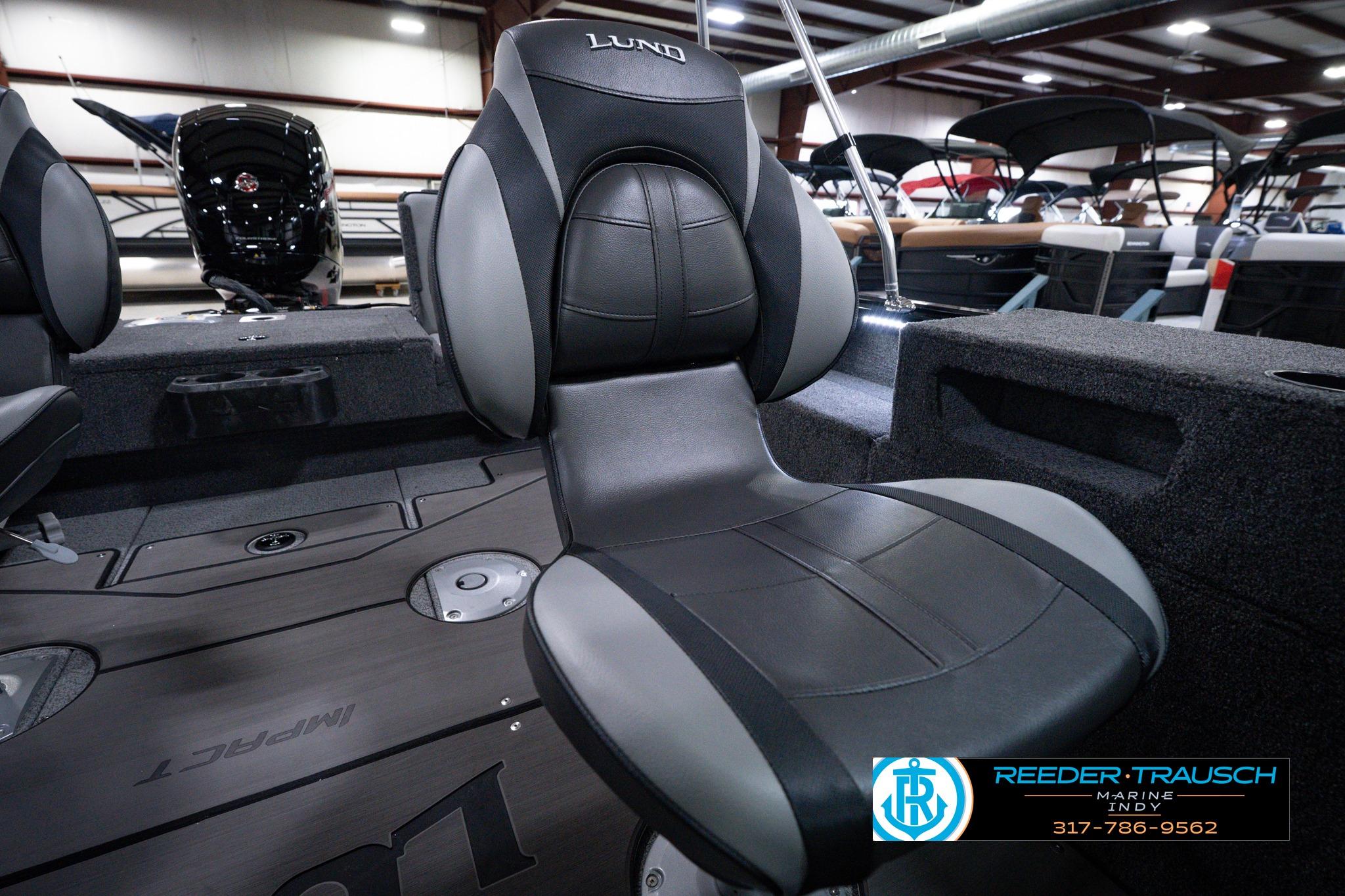 2026 Lund 1875 Impact XS SS boat interior with sleek seating and modern design.