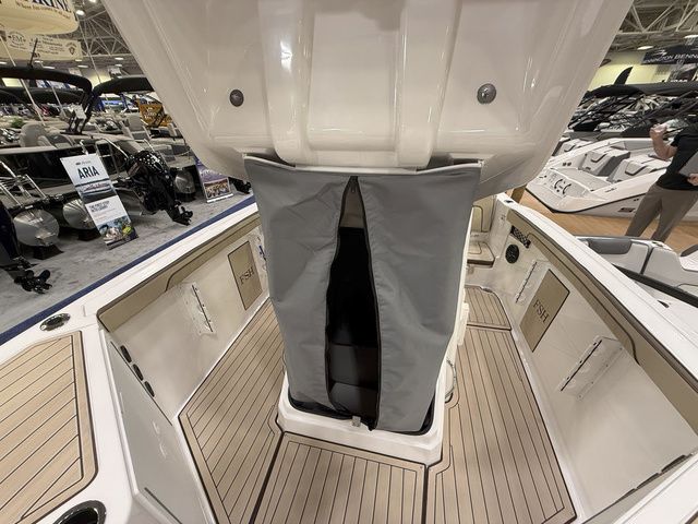 2025 Yamaha Boats 222 FSH Sport E - 23