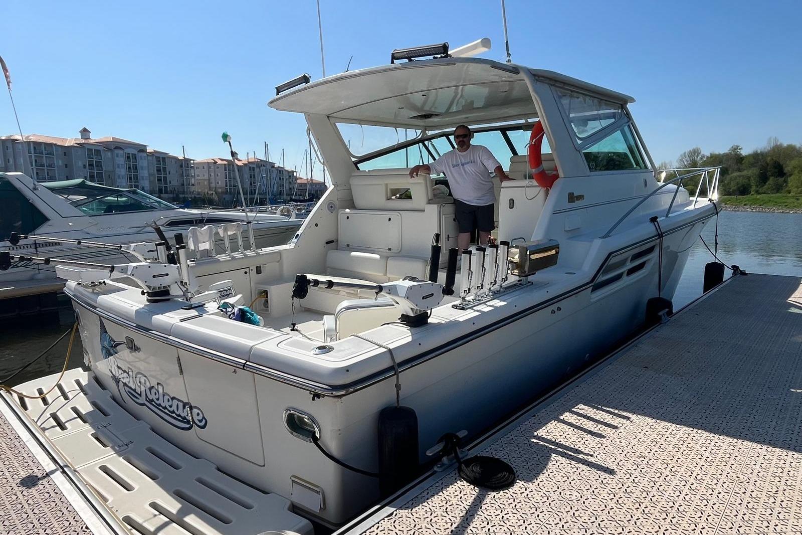 1998 Tiara Yachts 4100 Open