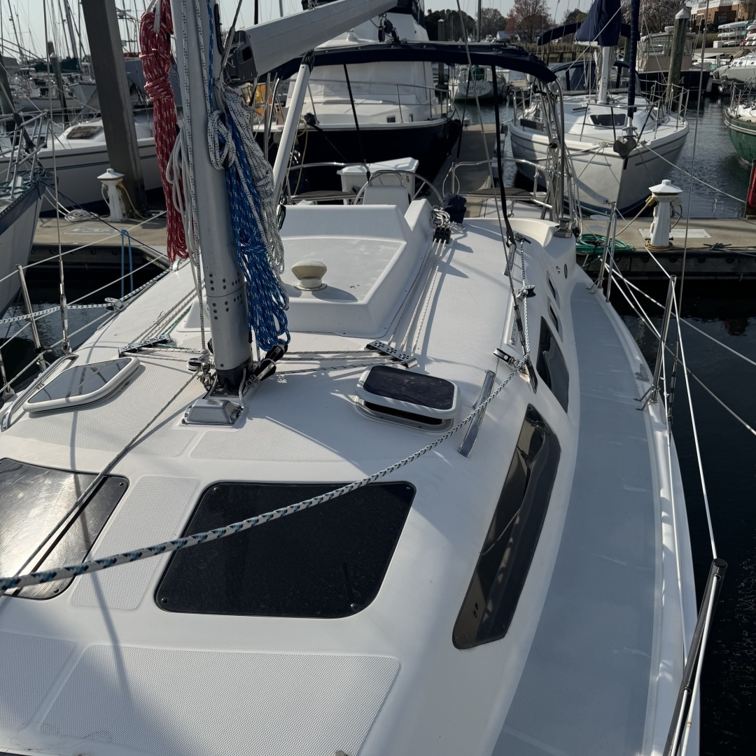 2002 Hunter 326 - Image 28