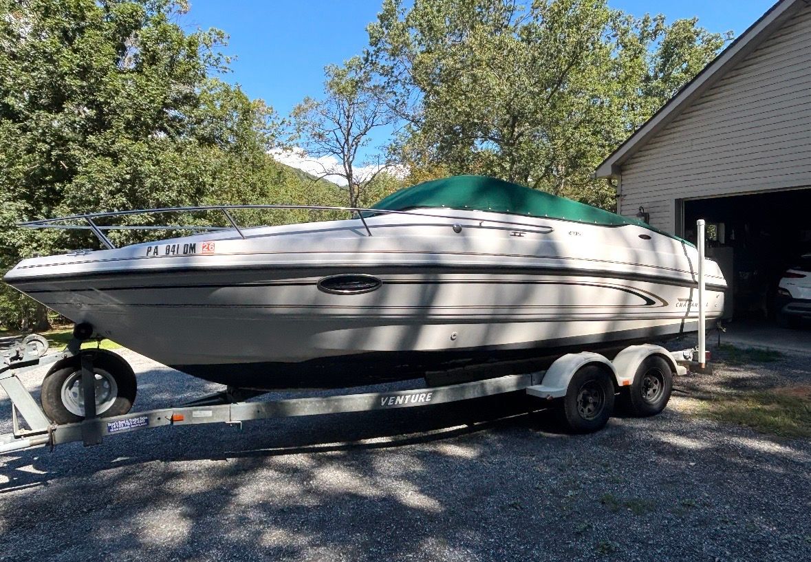 1997 Chaparral 2335