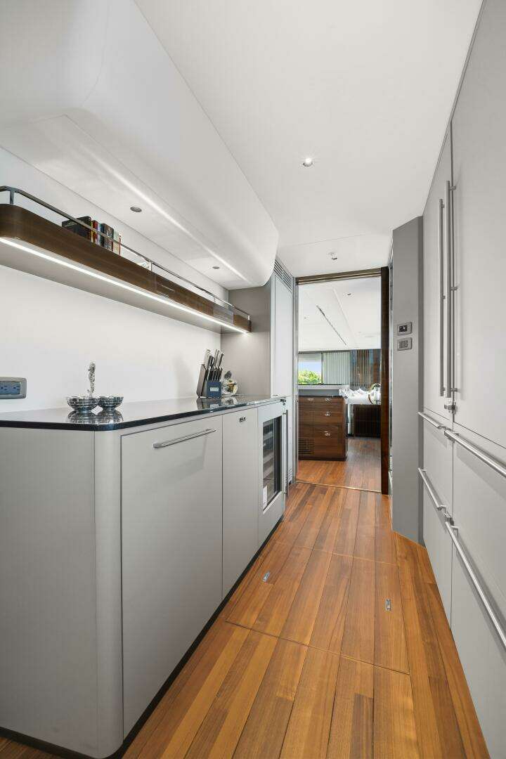 2025 Princess Y95 - Image 36