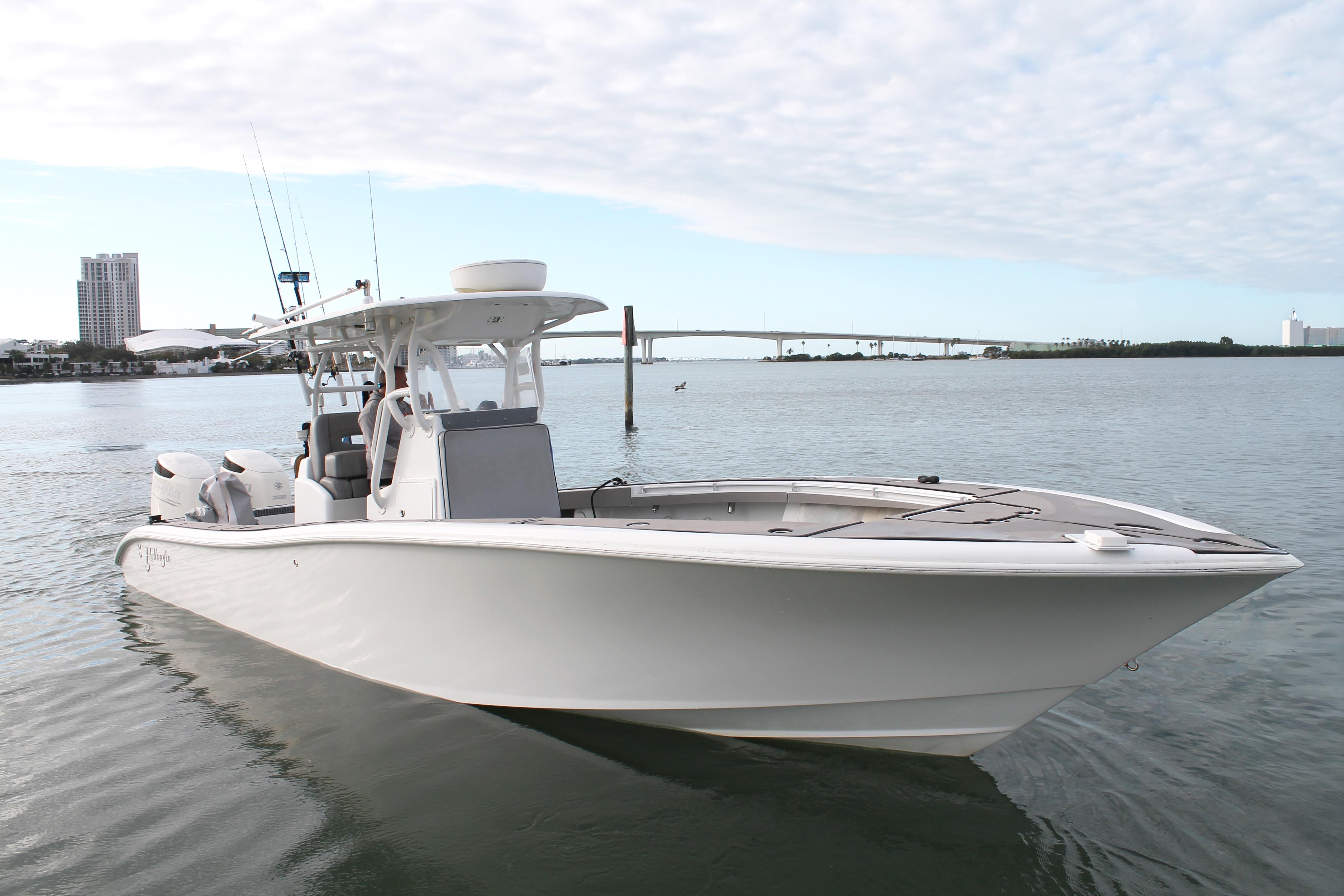 2005 Yellowfin 31 Center Console