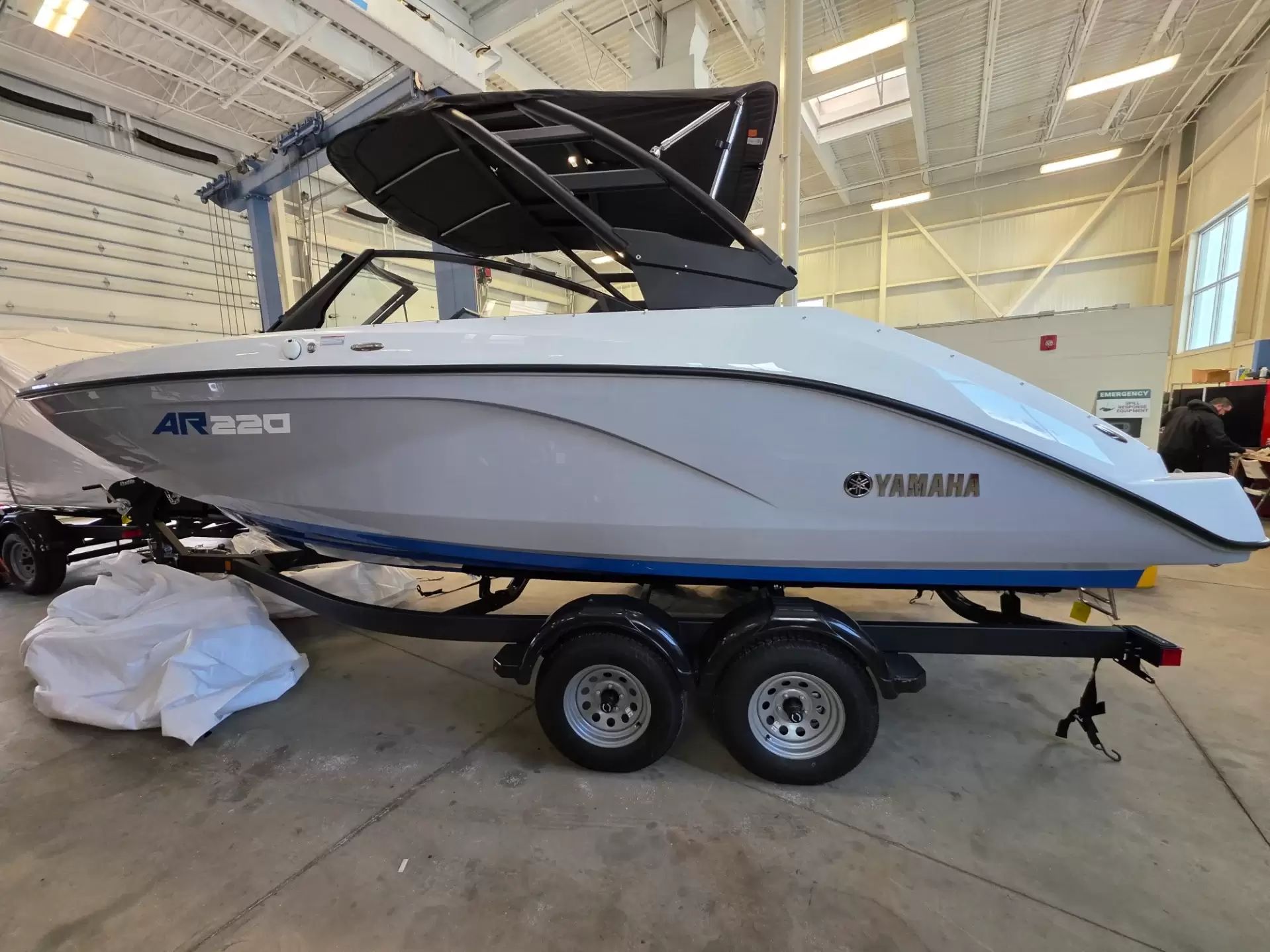 2026 Yamaha Boats AR220