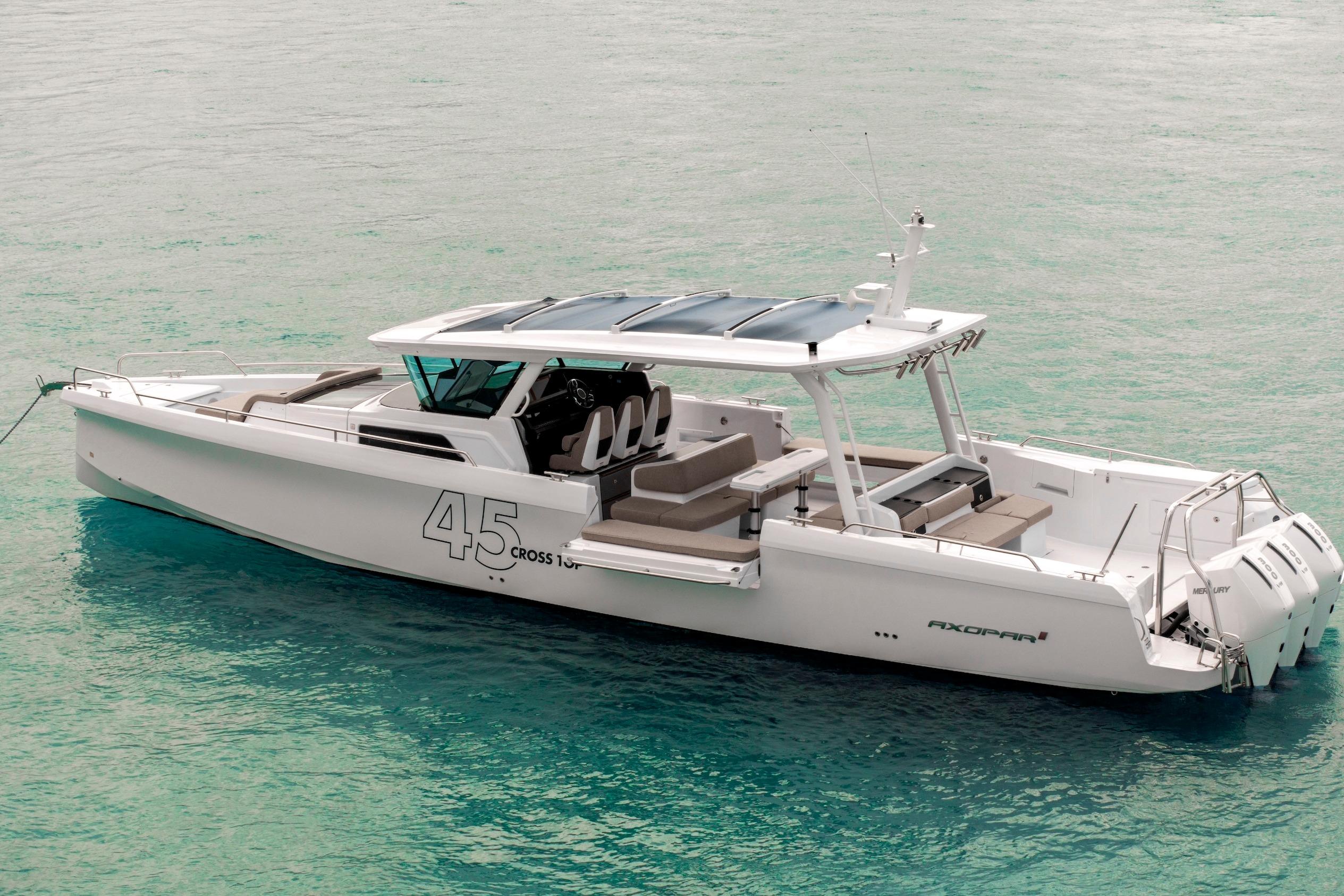 2025 Axopar 45 Cross Top