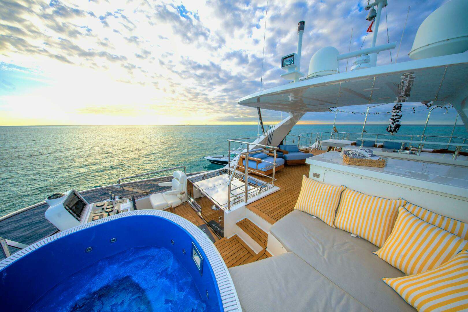 2015 Benetti Benetti Tradition Supreme 108 - Image 31