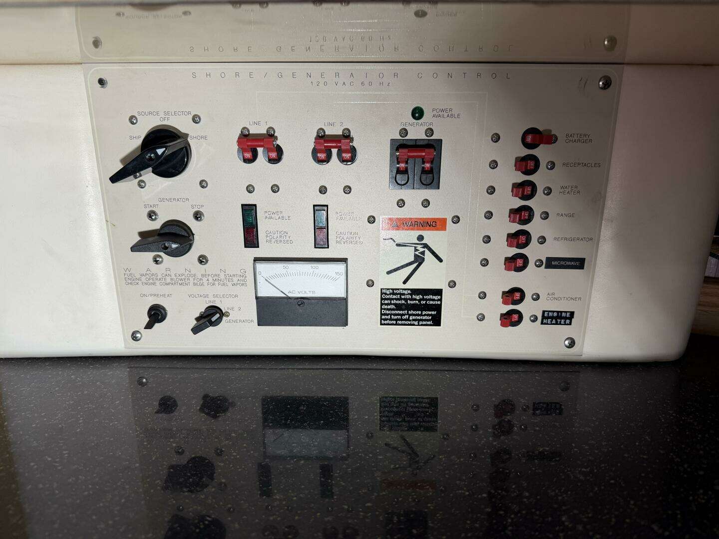 2001 Maxum 3300 SCR - Image 39