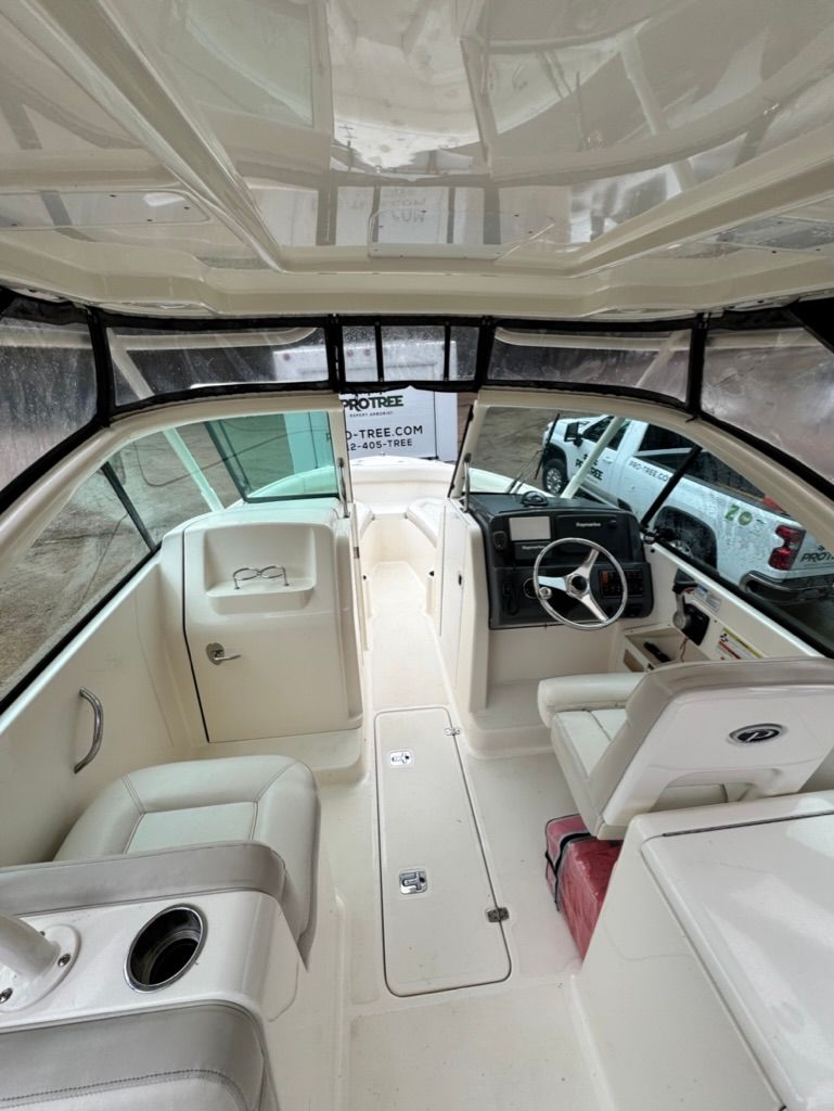 2013 Pursuit DC 265 Dual Console - 5