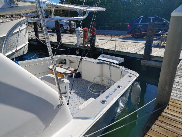 2002 Ocean Yachts Super Sport - 27