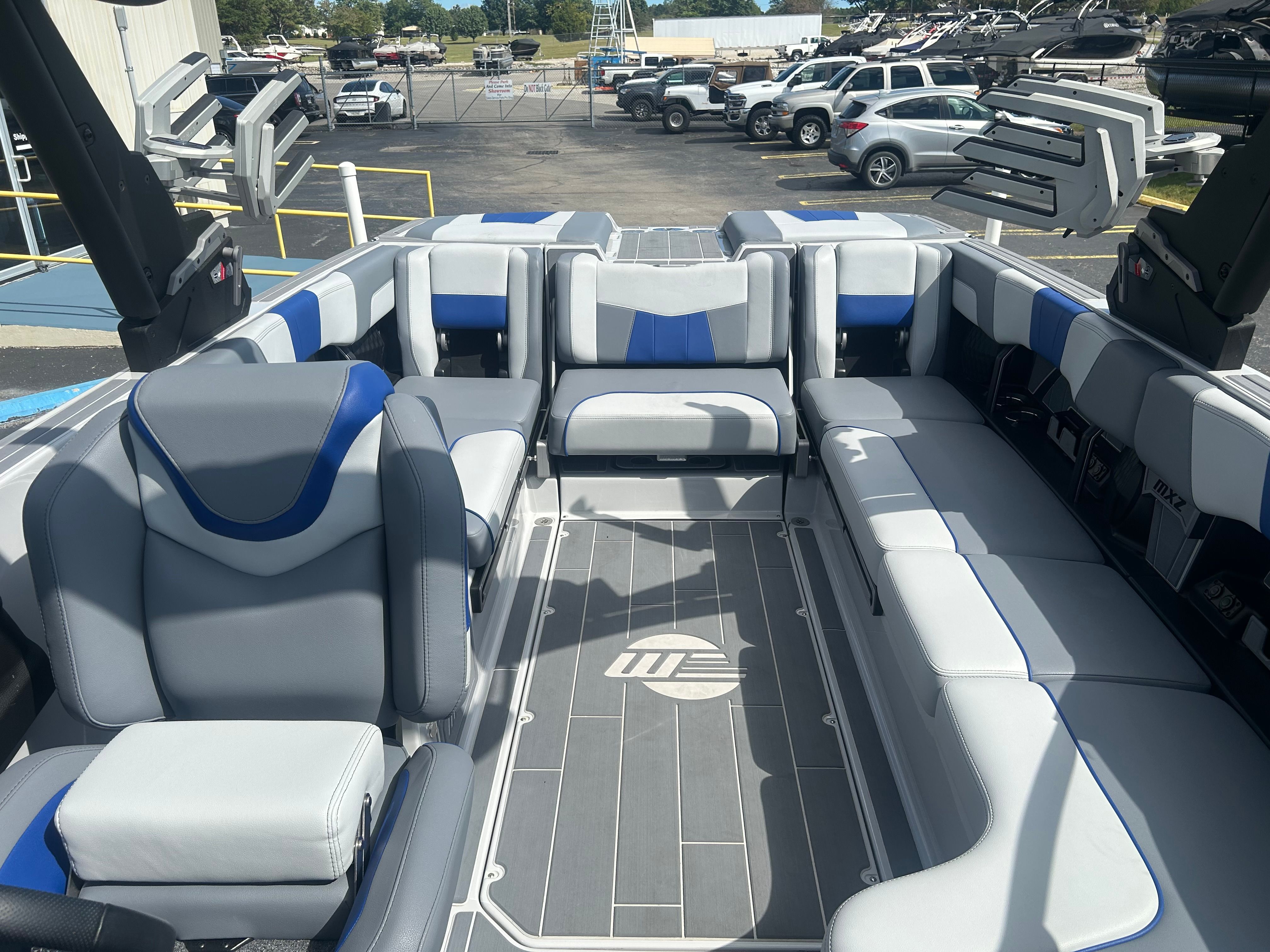 2024 MALIBU 24 MXZ - Image 21