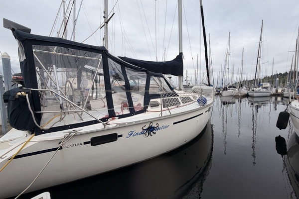 1990 Hunter 37.5