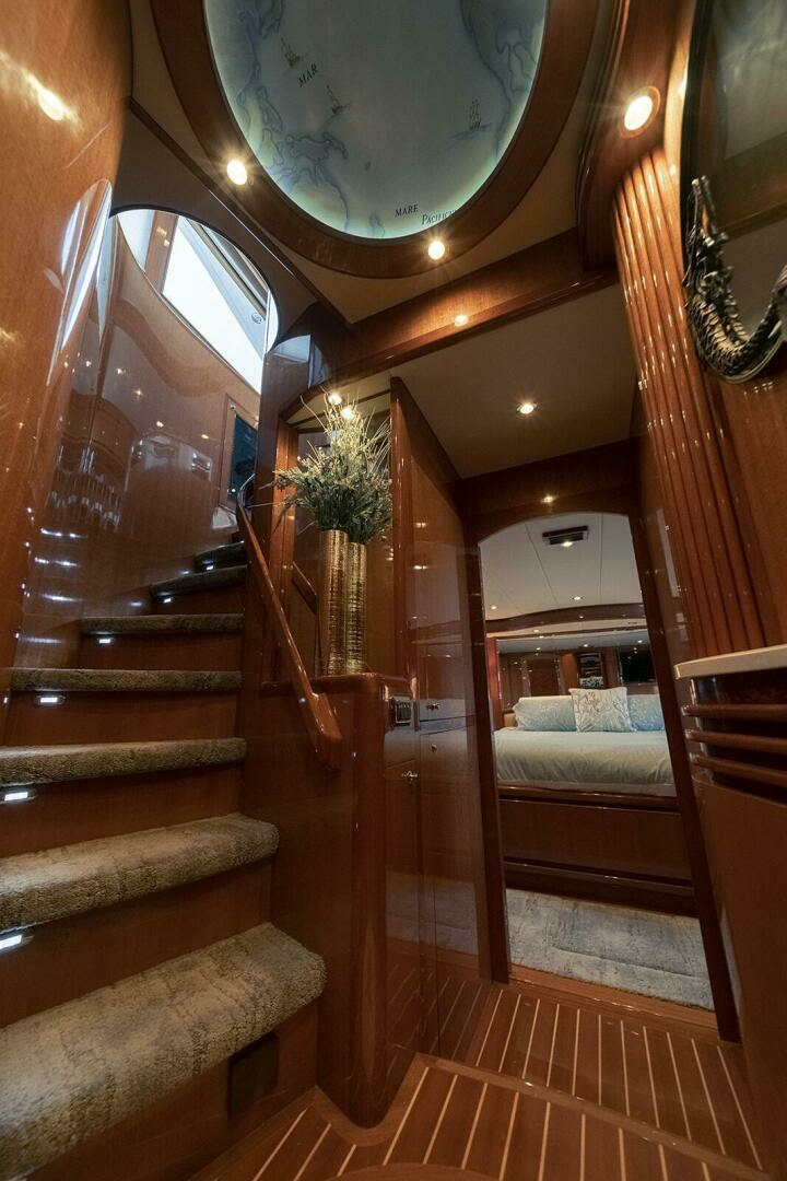 2013 Hampton 680 LRC - Image 16