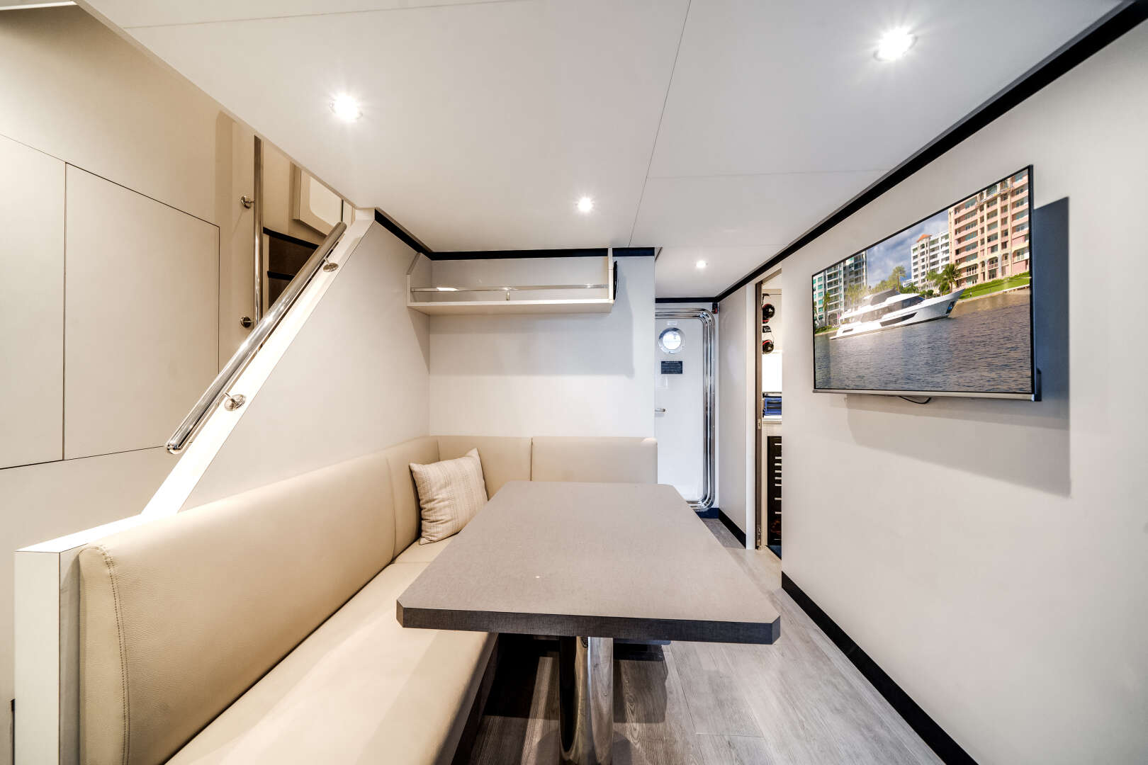 2022 Ocean Alexander 32L - Image 84