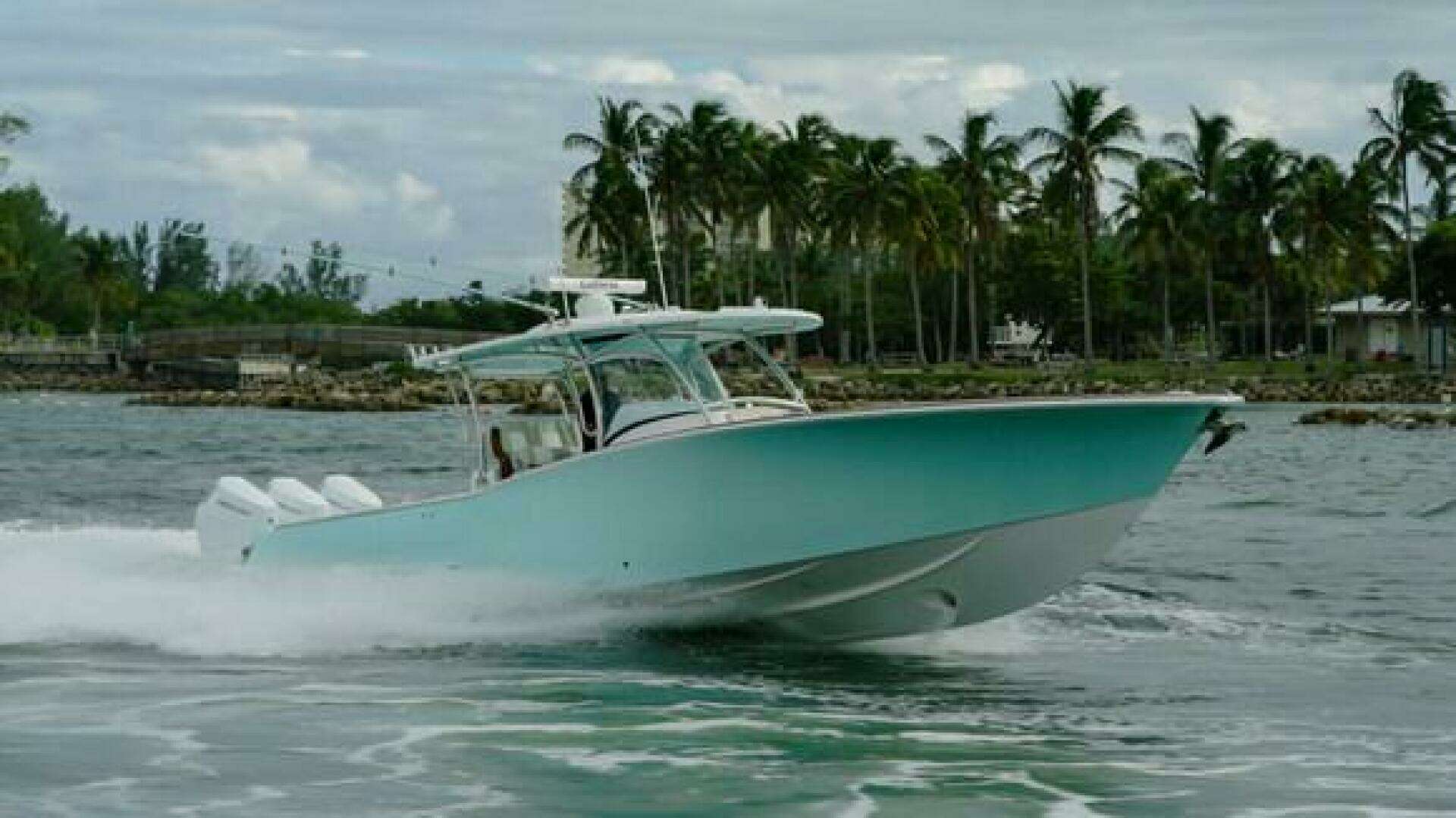 2026 Mag Bay 38 Center Console - Image 13