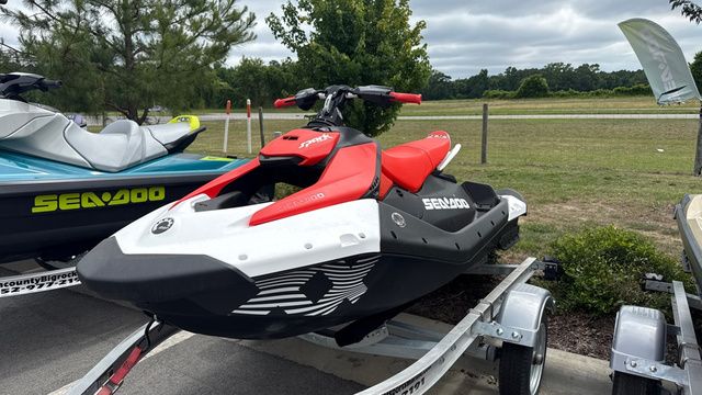 2025 Sea-Doo SPARK 3-UP 900 ACE 90 TRIXX