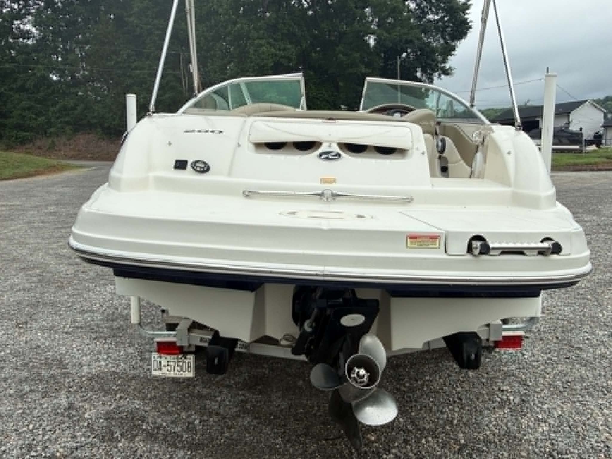 2006 Sea Ray 200 Sundeck - 12