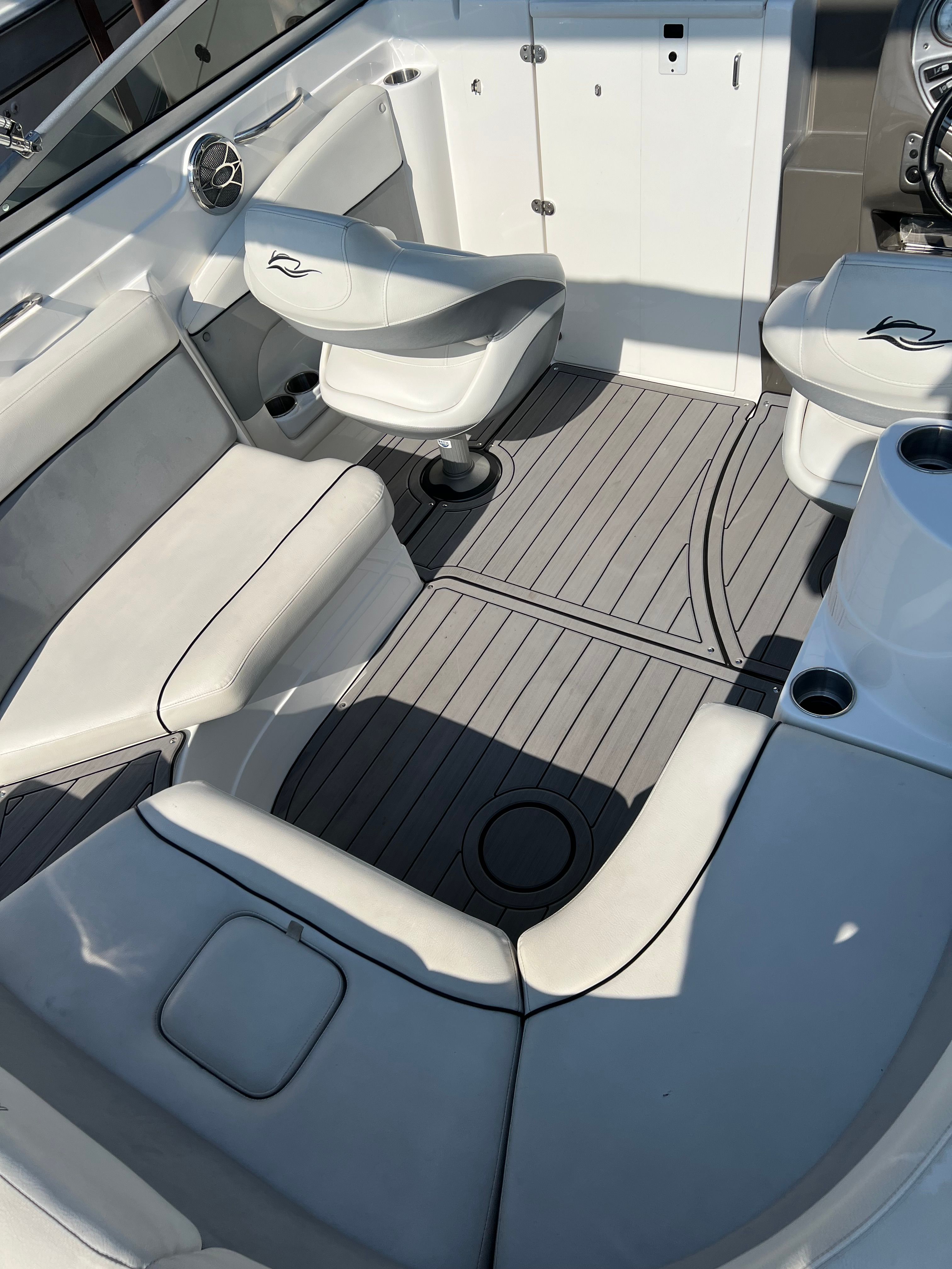 2013 Rinker 246 Captiva Cuddy - 15
