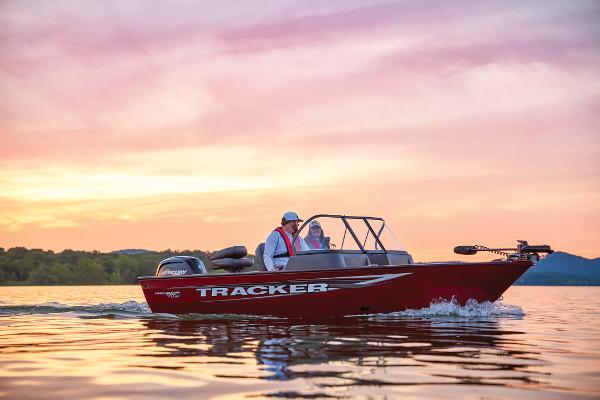 2025 Tracker Pro Guide V-16 WT - 65