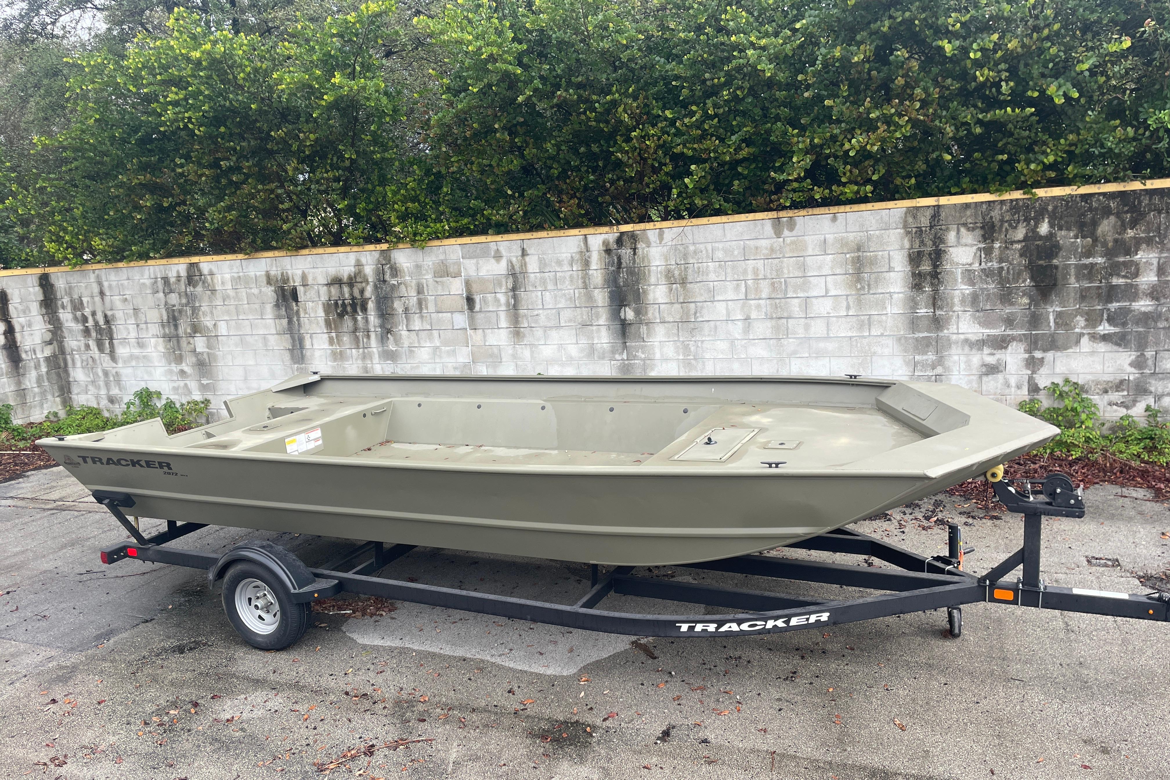 2025 Tracker Grizzly 2072 Utility