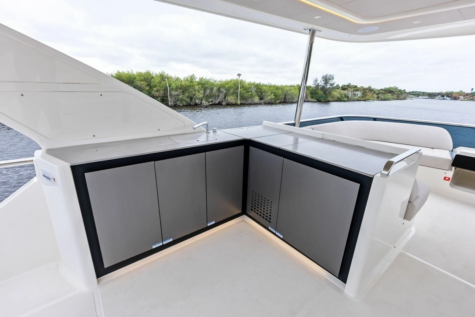 2026 Absolute 62 Navetta - Image 64