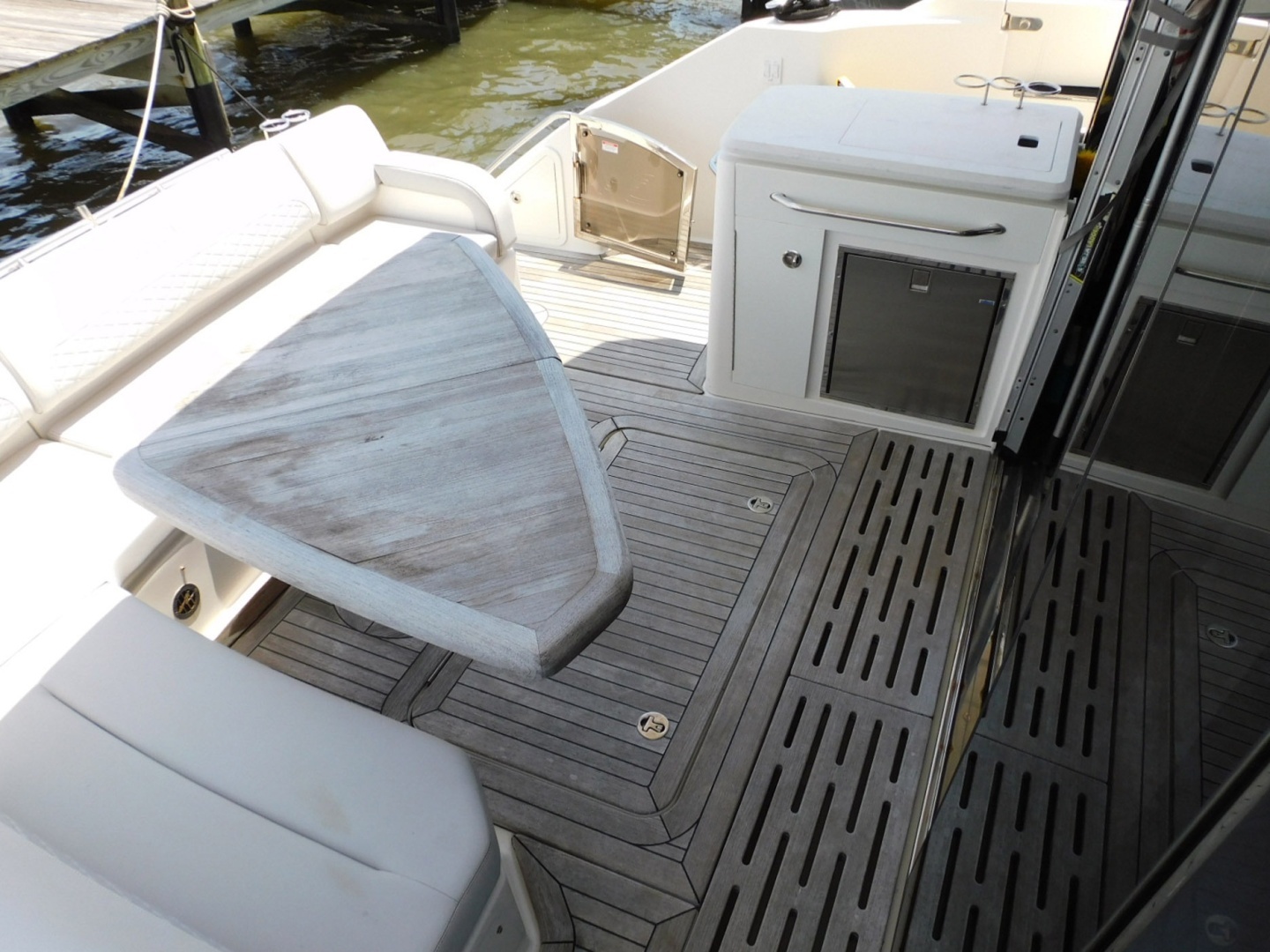 2019 Sea Ray 550L - Image 6