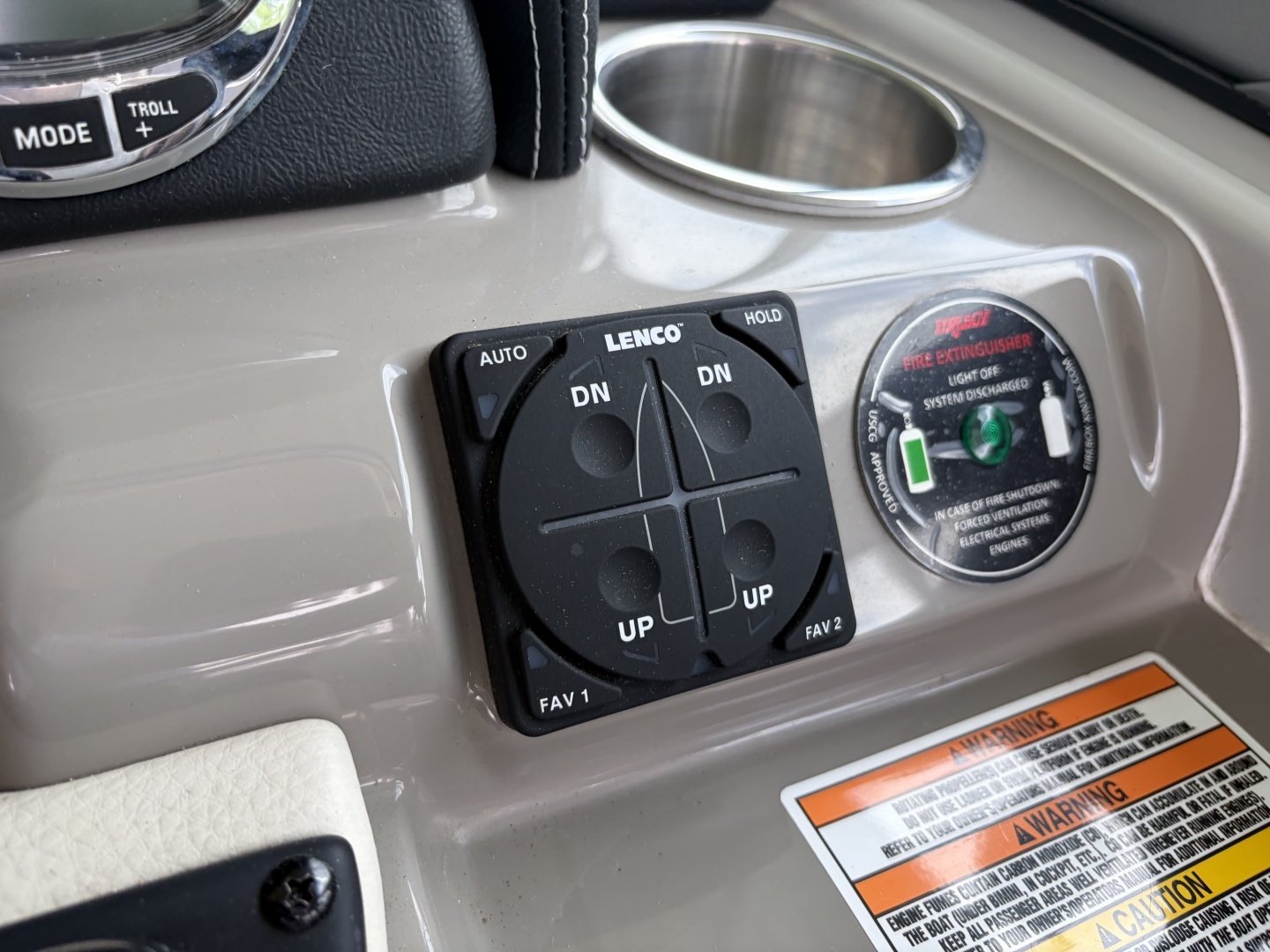 2018 Crownline Eclipse E30 - Image 21