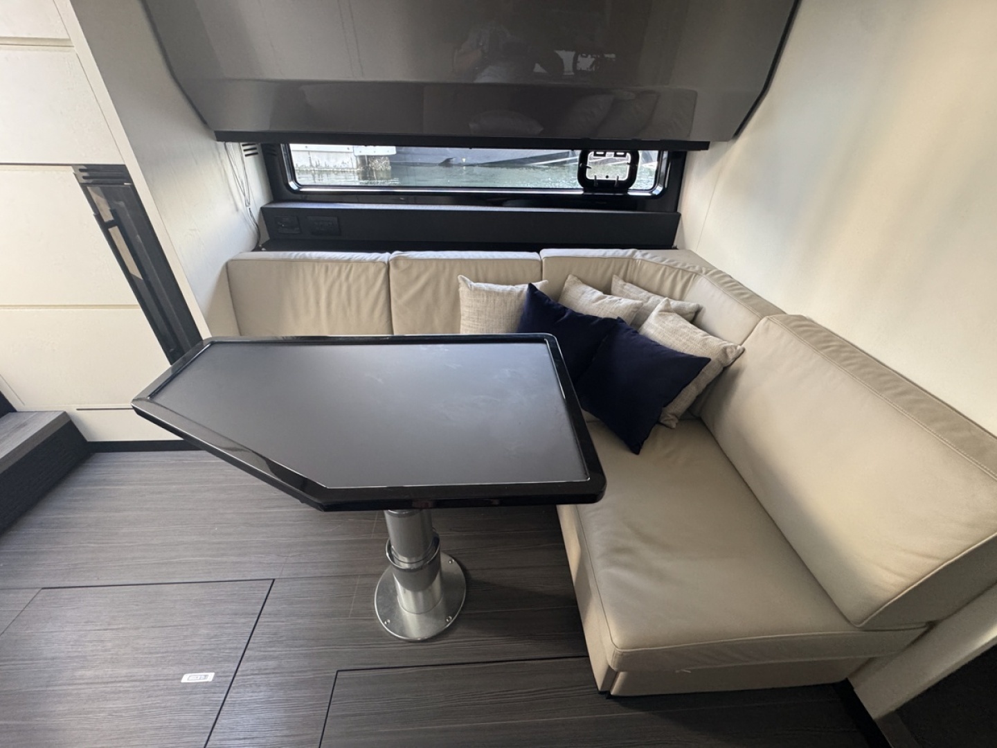 2023 Azimut Verve 47 - Image 70