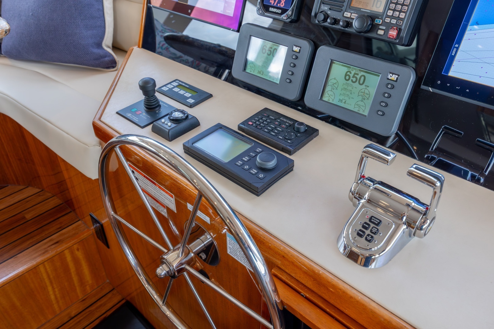 2008 Hatteras Motor Yacht - Image 89