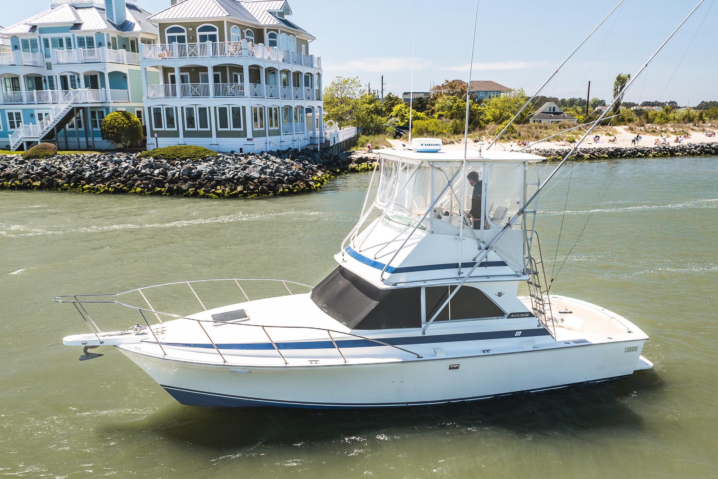 1986 Bertram 35 Flybridge Sportfish