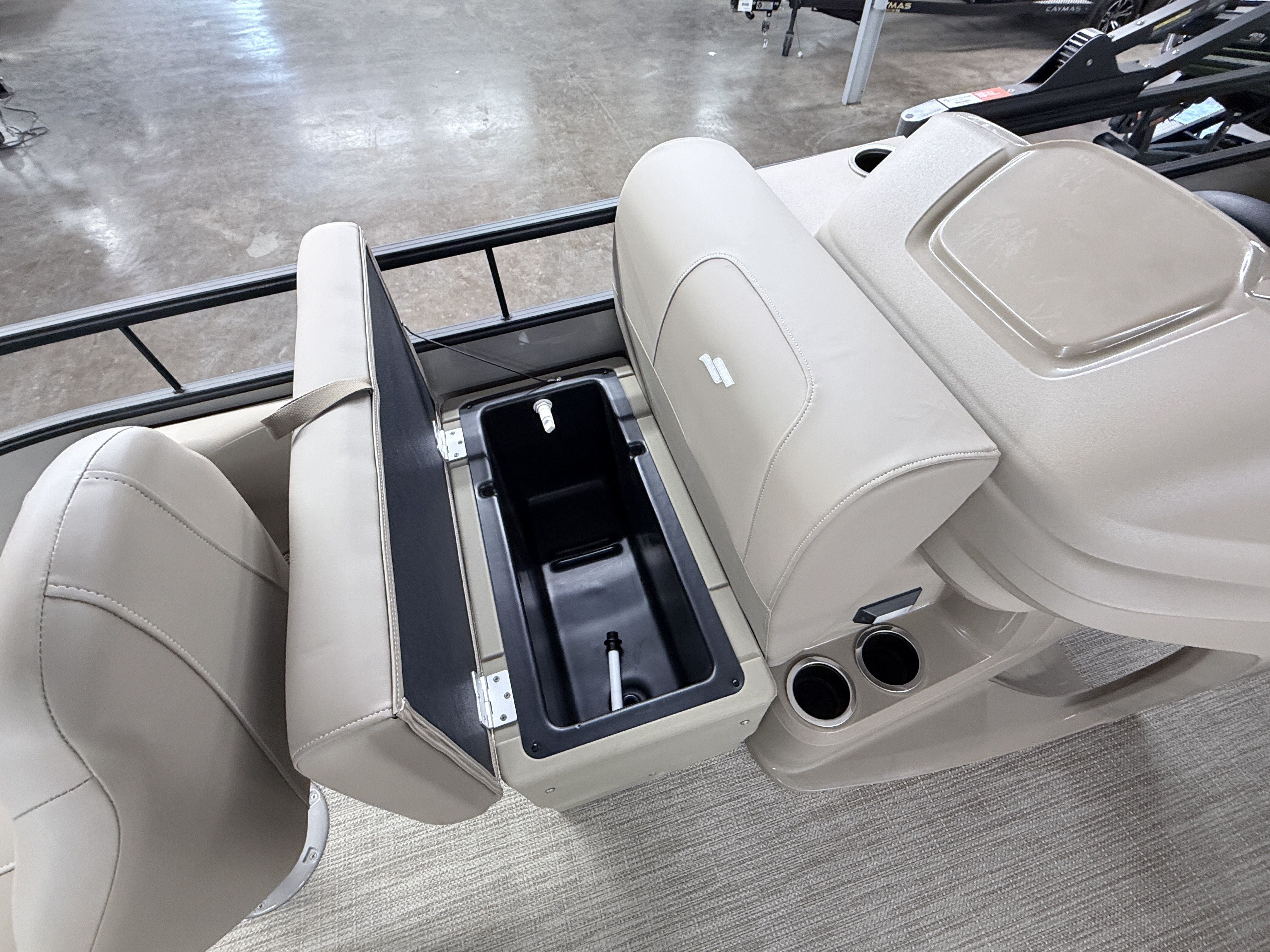 2026 Starcraft LX - 11
