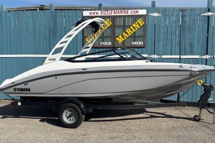 2026 Yamaha Boats 195S