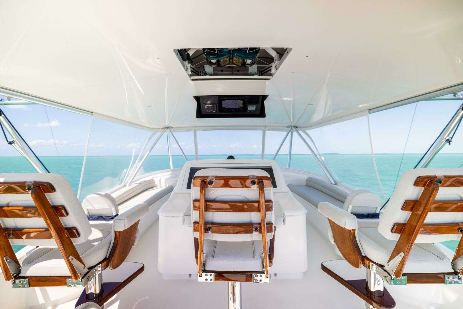 2011 Viking 70 Convertible - Image 35