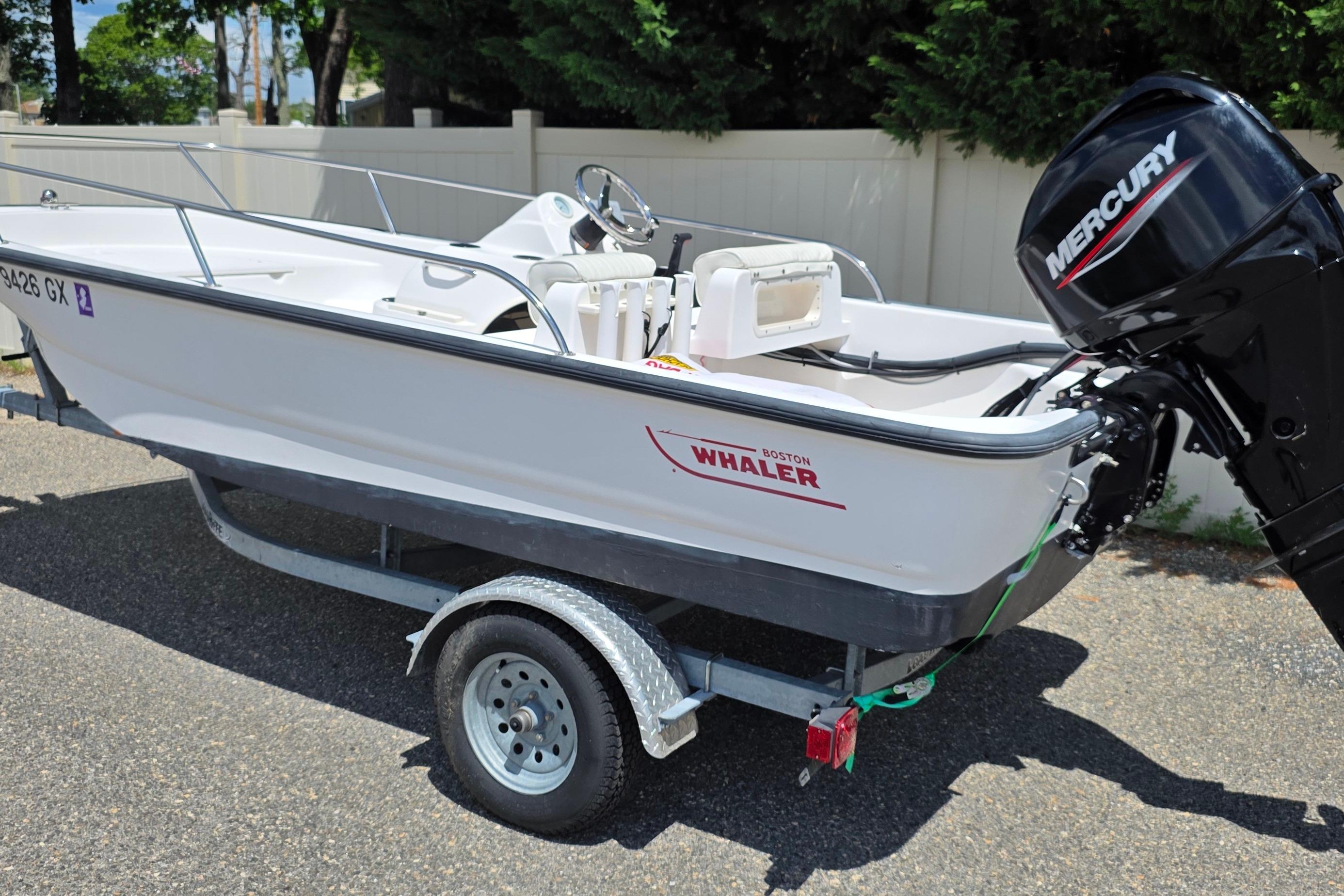 2004 Boston Whaler 150 Sport