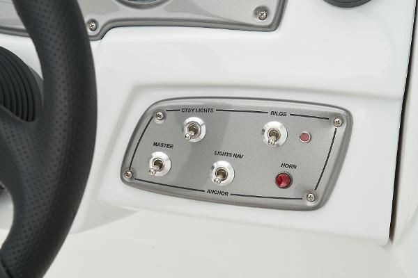2025 Tahoe 200 S - 48