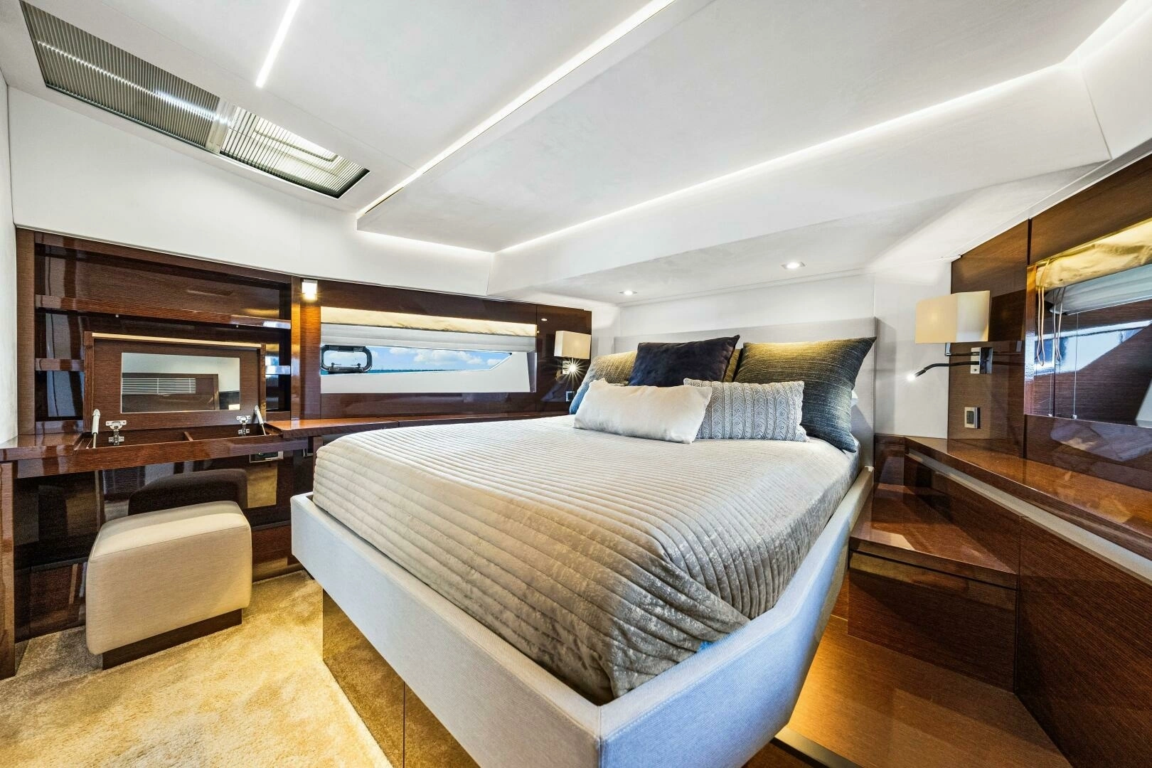2019 Prestige 630 Flybridge - Image 45