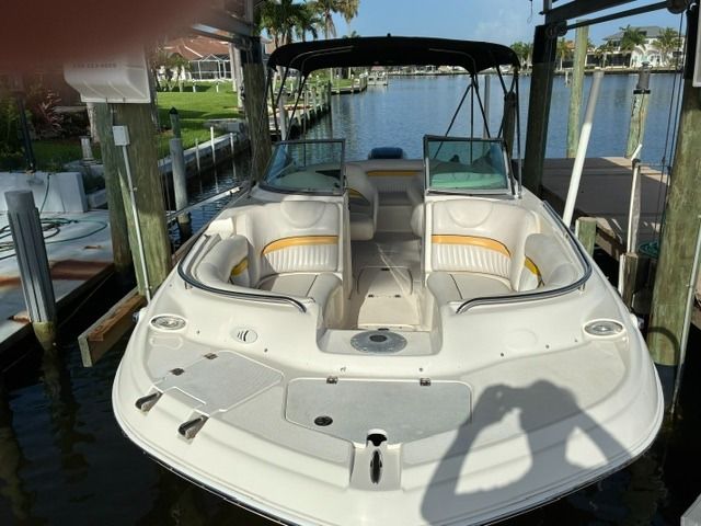 2008 Hurricane Sun Deck 24