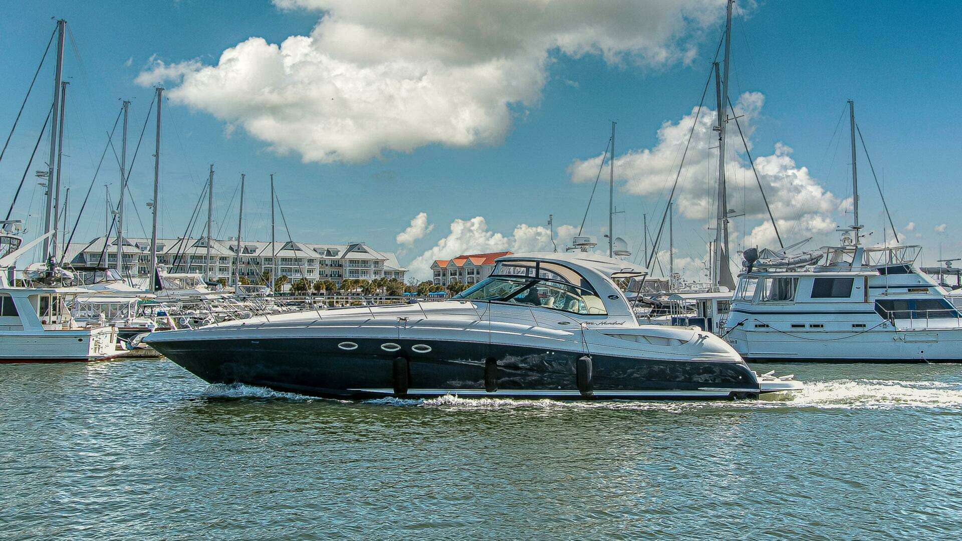2005 Sea Ray 500 Sundancer - Image 10
