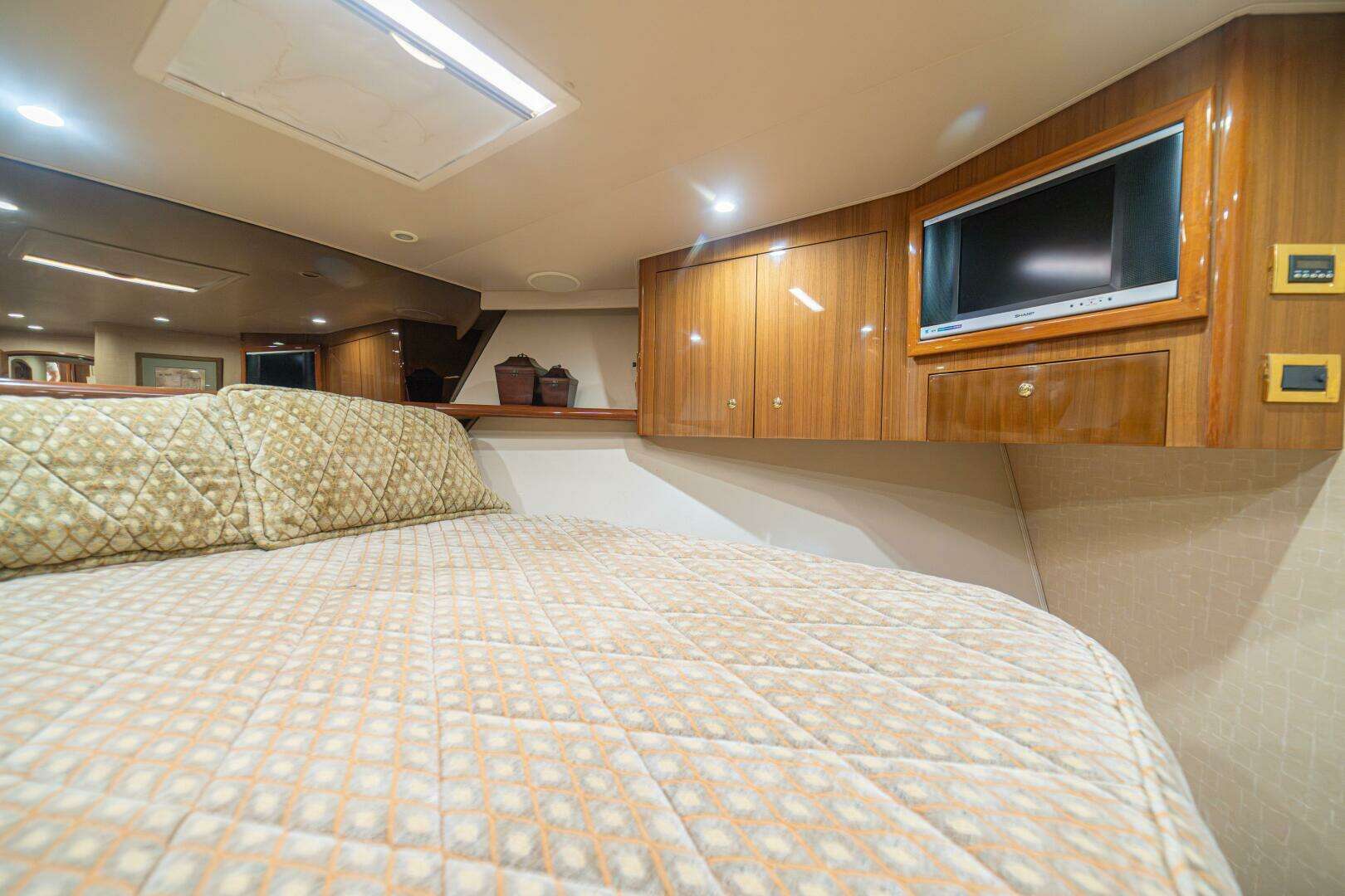 2006 Viking 56 Convertible - Image 56