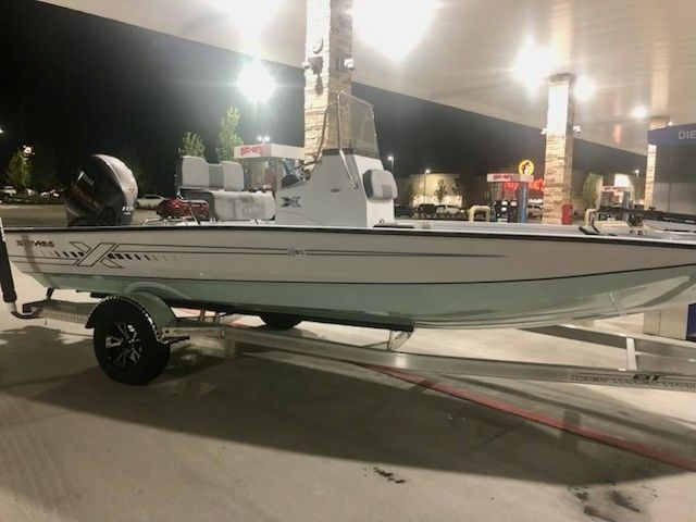 2023 Xpress H20B Bay - 7