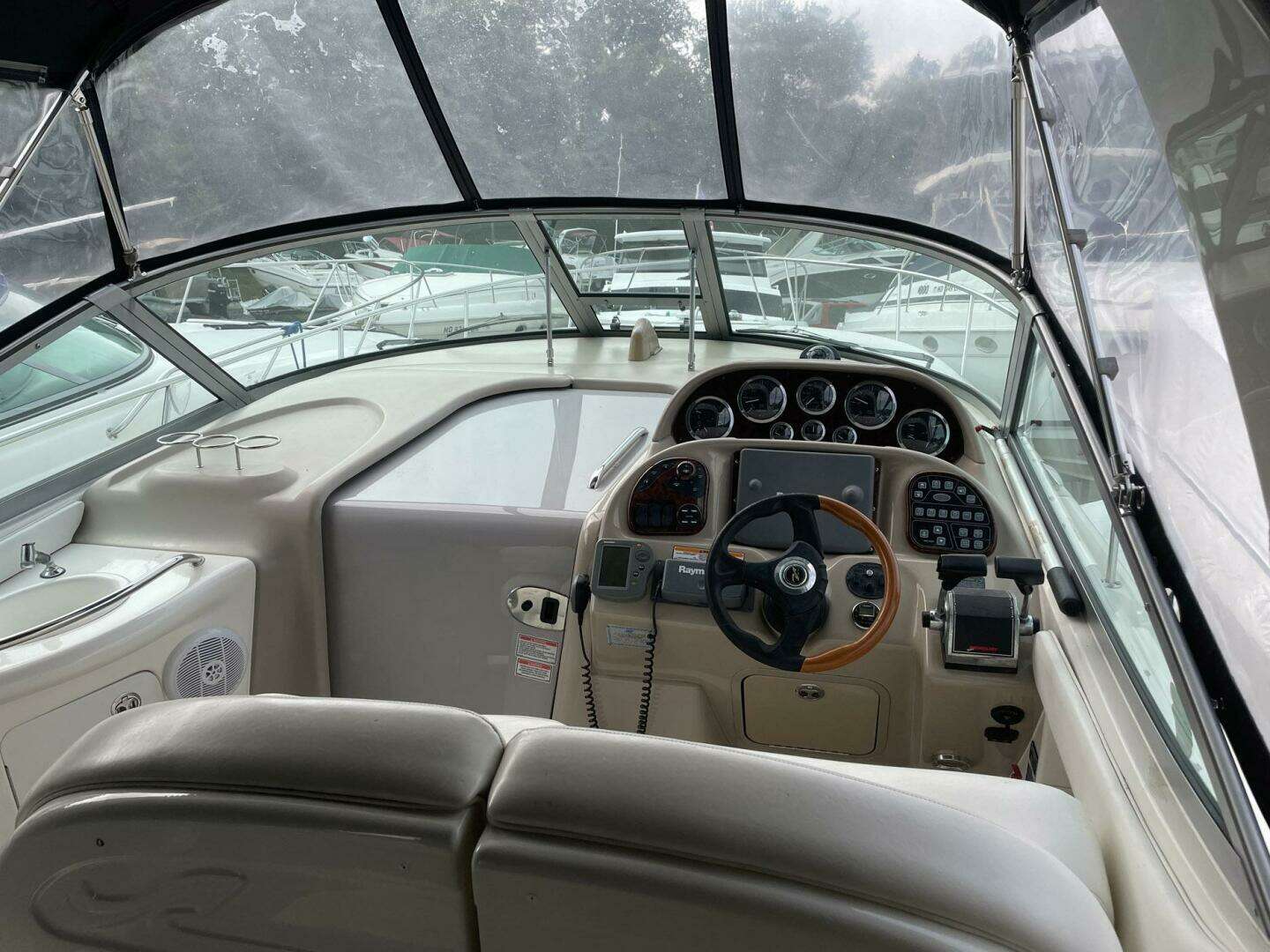2003 Sea Ray 300 Sundancer - Image 13