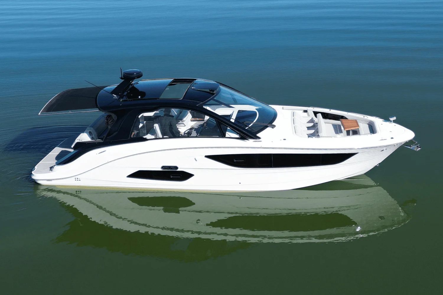 2025 Sea Ray Sundancer 370 - 2