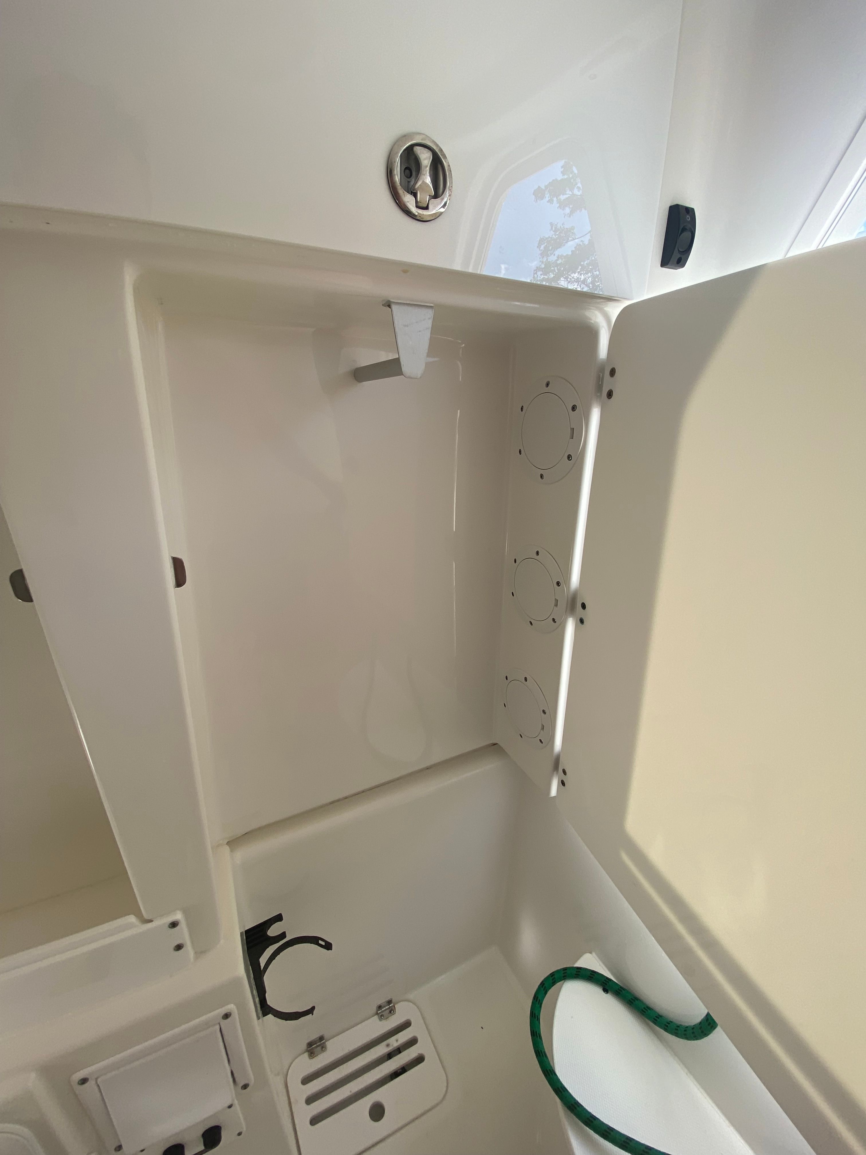 2009 Everglades 365 Center Console - 56