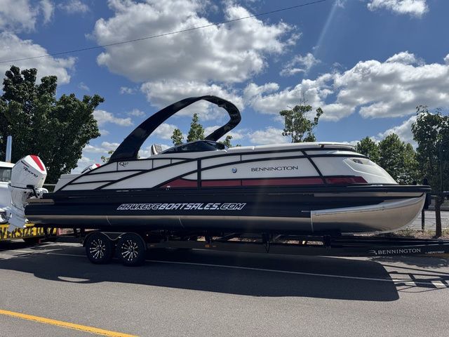 2026 Bennington Q Swingback 27 QSBWAX2