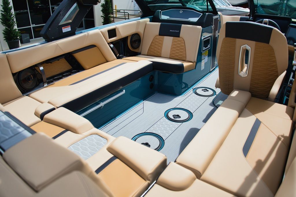 2025 MasterCraft X22 - 14