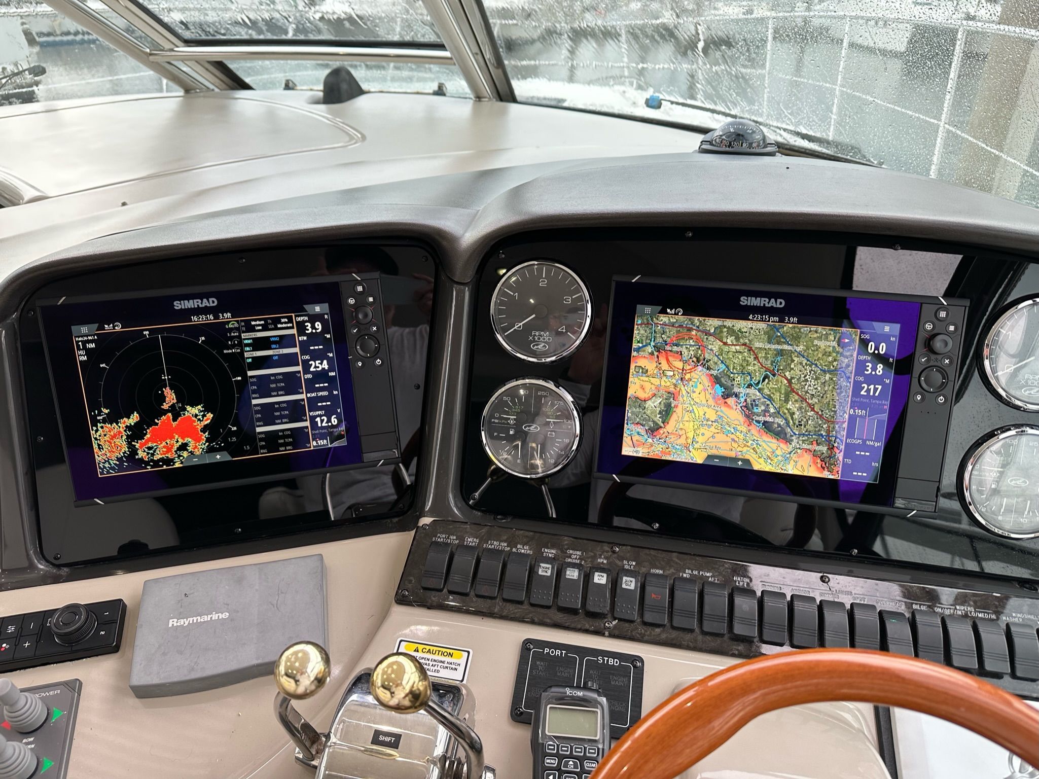 2005 Sea Ray 420 Sundancer - 3