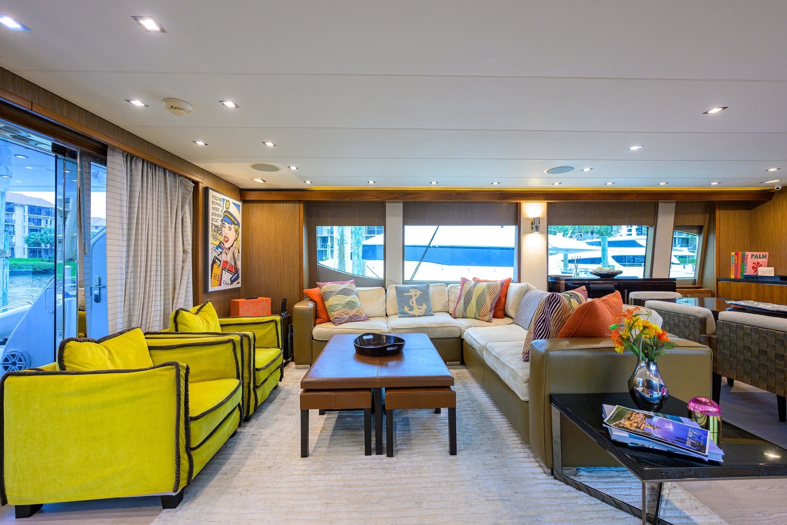 2013 Hatteras 80 Motor Yacht - Image 6