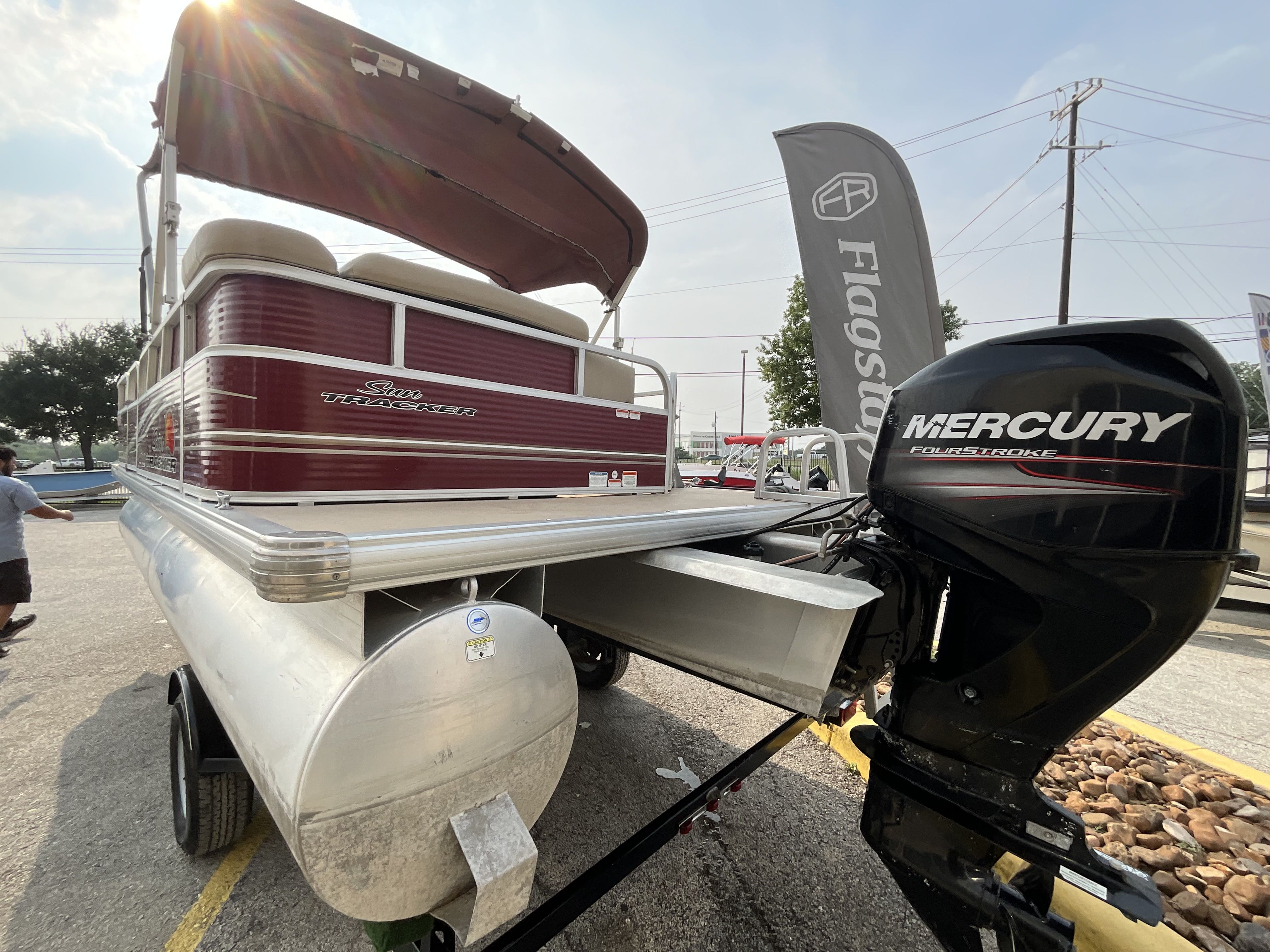 2018 Tracker Party Barge - 5