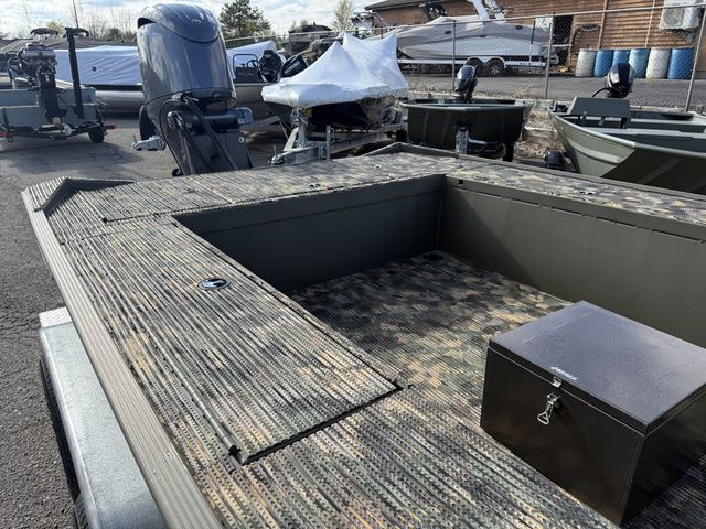 2022 Gator Trax 1862 BIG Water - 6