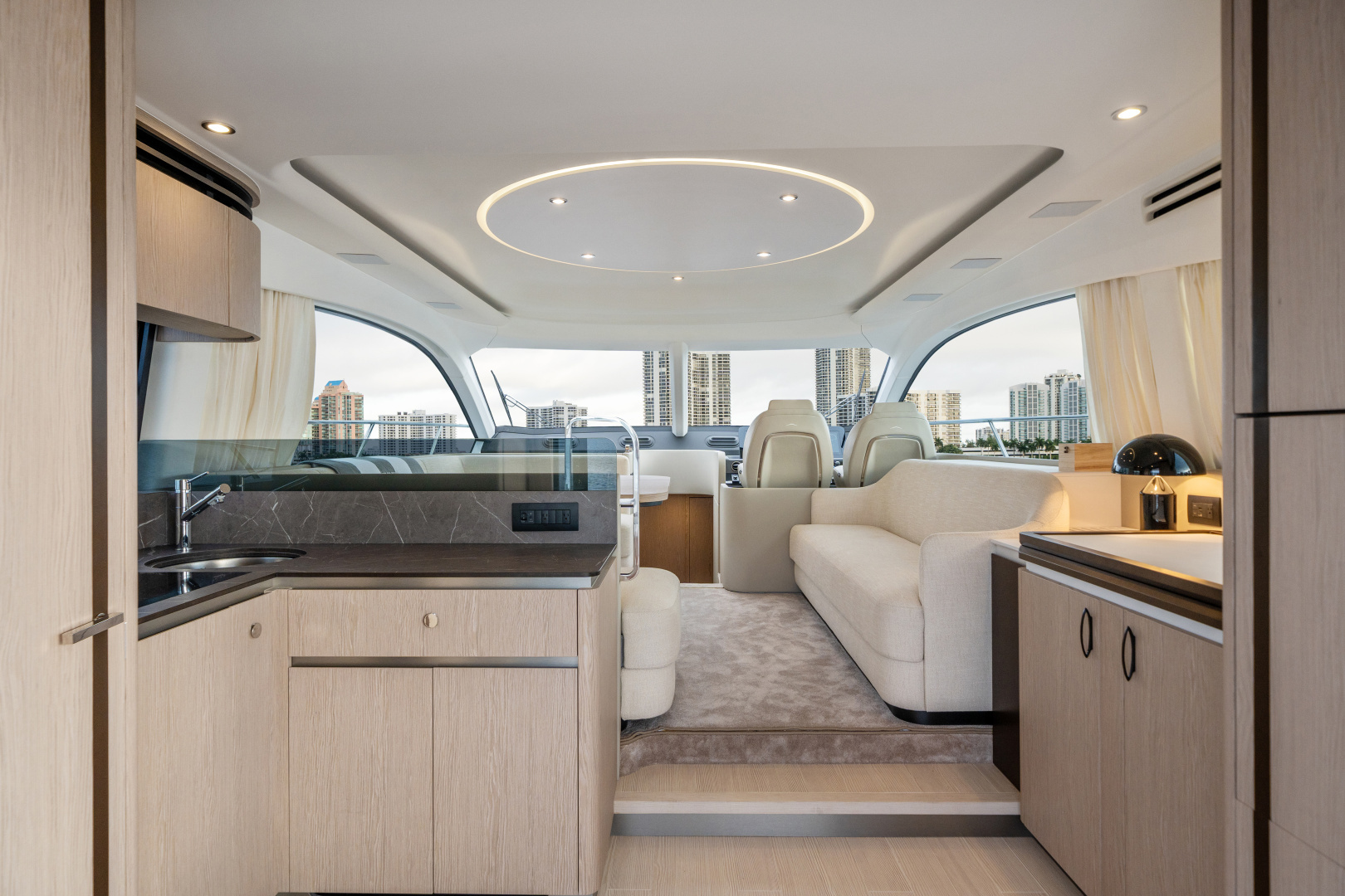 2023 Azimut 53 FLY - Image 29