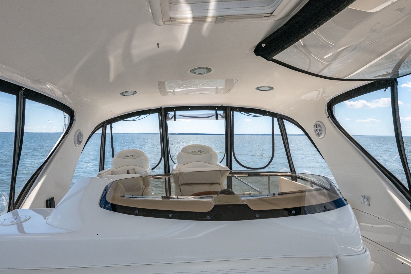 2004 Sea Ray 480 Sedan Bridge - Image 44